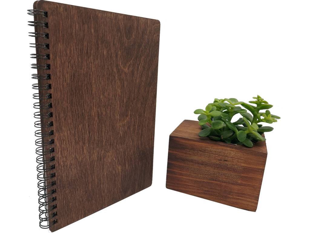 Notizbuch wiederverwendbar mit Holzcover (wiederverwendbares Notizbuch). Nachhaltiges Notizbuch mit dekorativer Blume.